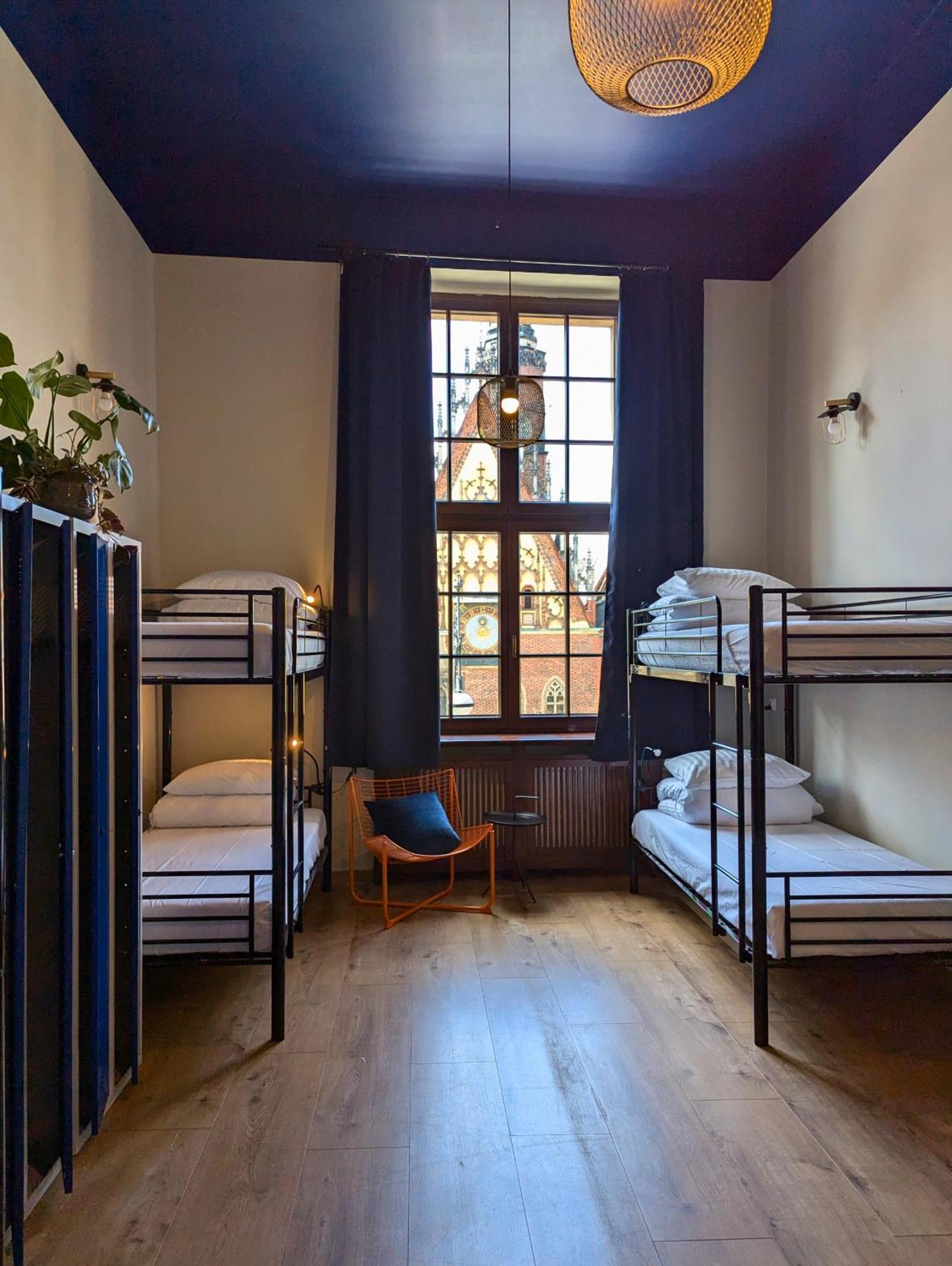 Rynek 30 Hostel วรอตซวาฟ ภายนอก รูปภาพ