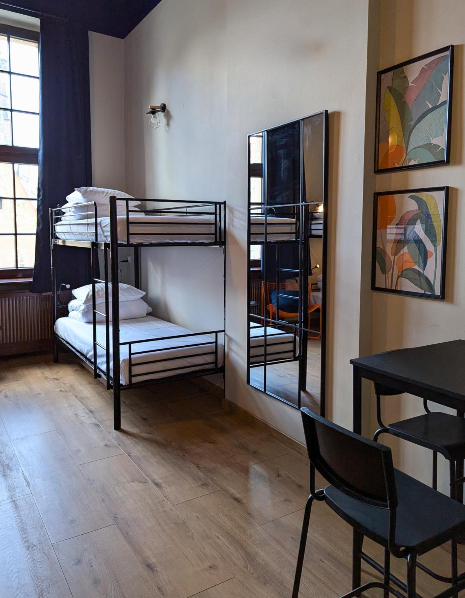 Rynek 30 Hostel วรอตซวาฟ ภายนอก รูปภาพ