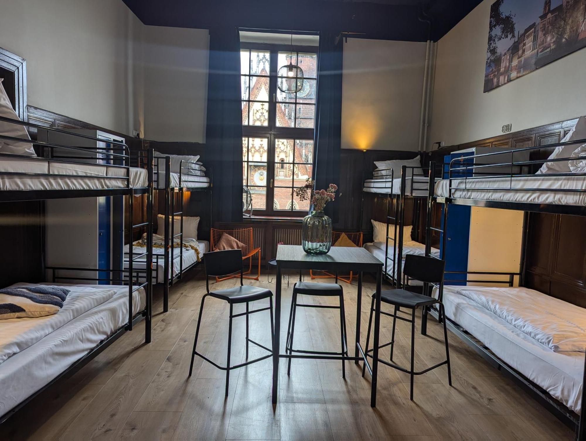 Rynek 30 Hostel วรอตซวาฟ ภายนอก รูปภาพ