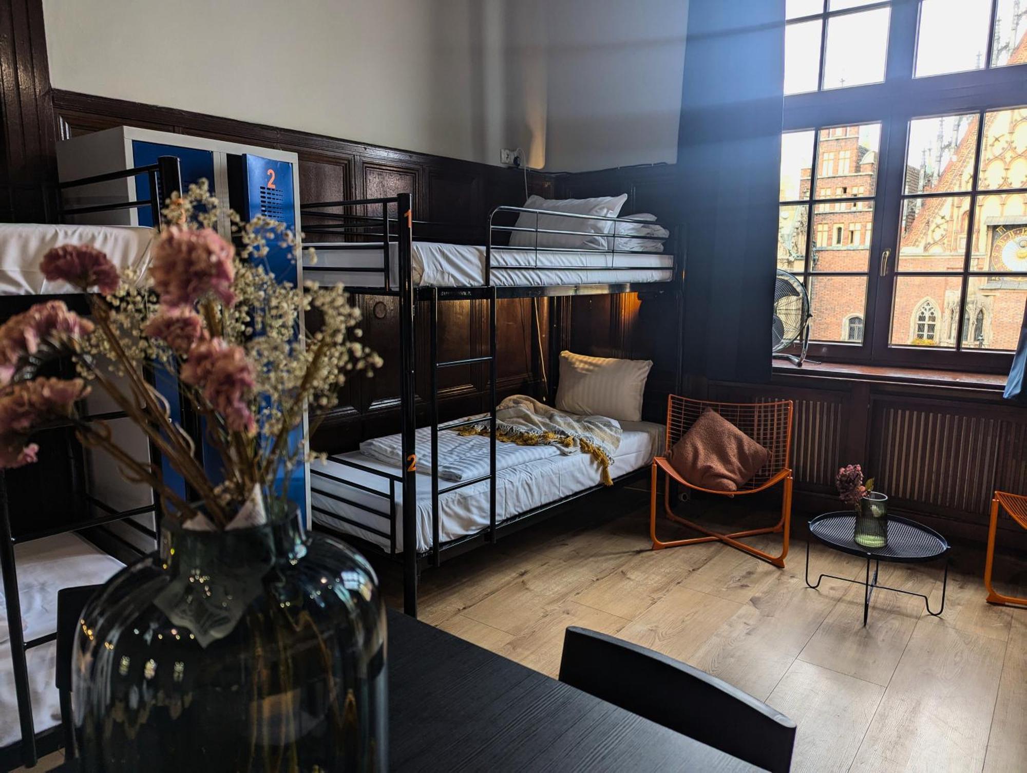 Rynek 30 Hostel วรอตซวาฟ ภายนอก รูปภาพ